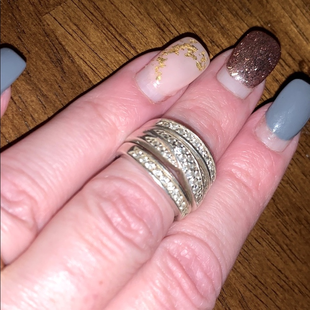 Beautiful Silver Ring set - Picture 2 of 5